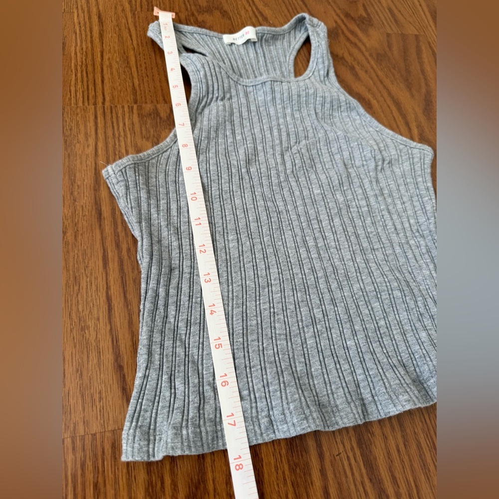 🩶 Better Be Gray Ribbed Racerback Cropped Tank Top - Large - Picture 5 of 6